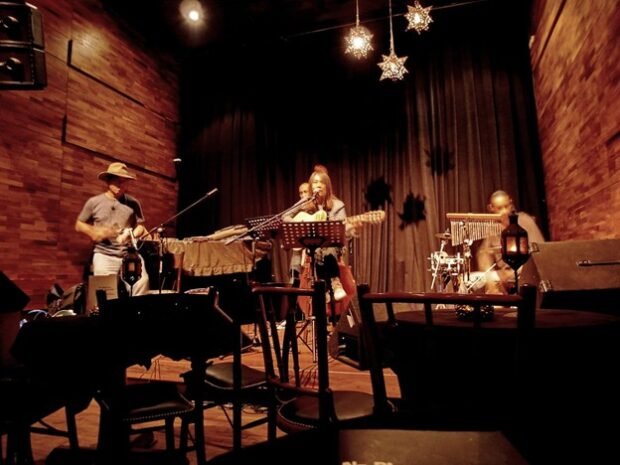 Top Bars with Live Music in Kuala Lumpur - No Black Tie