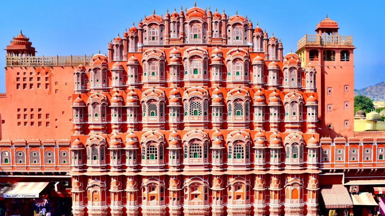 10 Must-Visit Places in India - Jaipur