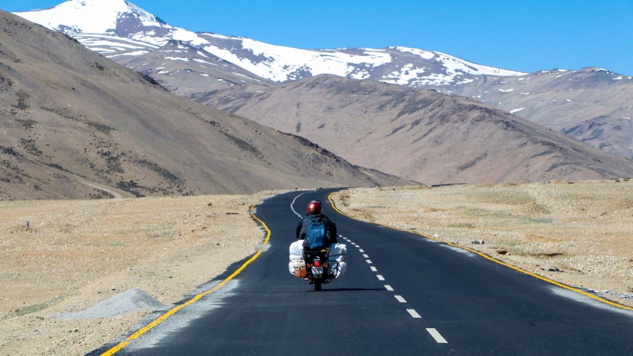 10 Must-Visit Places in India - Ladakh (Jammu & Kashmir)